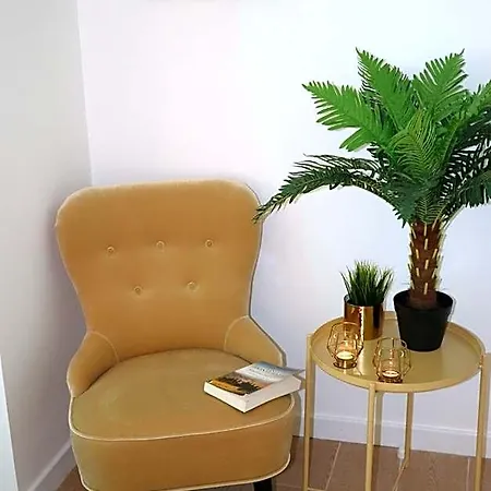 Lea De Paris Apartmanhotel 3*