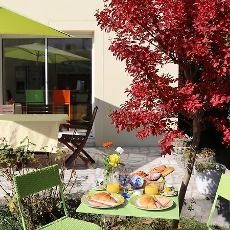 Lea De Paris Apartmanhotel