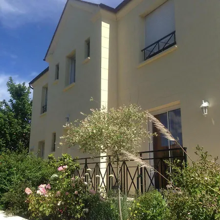 Lea De Paris Apartmanhotel