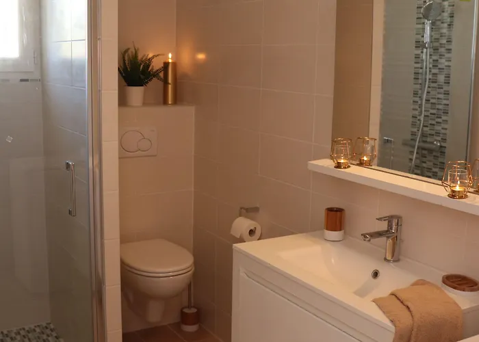 Aparthotel Lea De Paris 3*