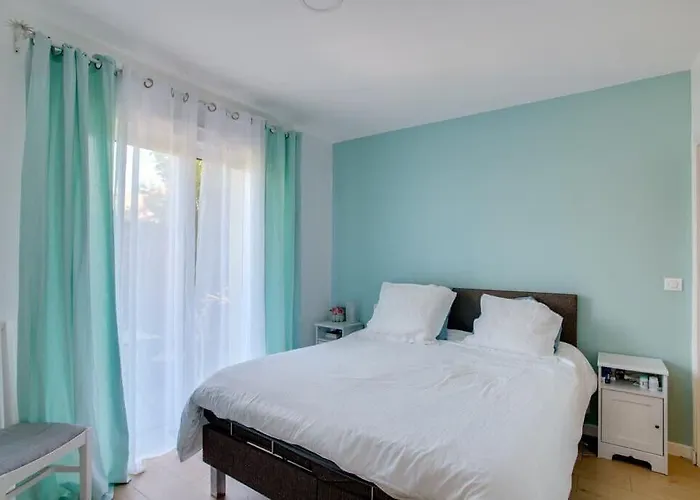 Lea De Paris Aparthotel 3*